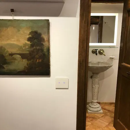 La Casa Dei Marmi * Roma