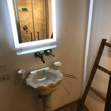 La Casa Dei Marmi Roma